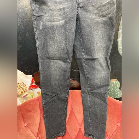 Maternity skinny jean bundle! - Picture 12 of 15